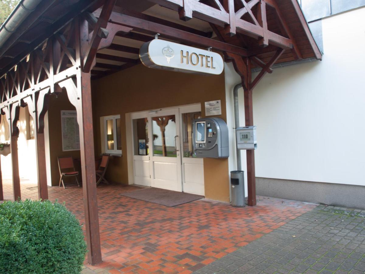 Hotel & Restaurant Waldschloesschen Kyritz Extérieur photo